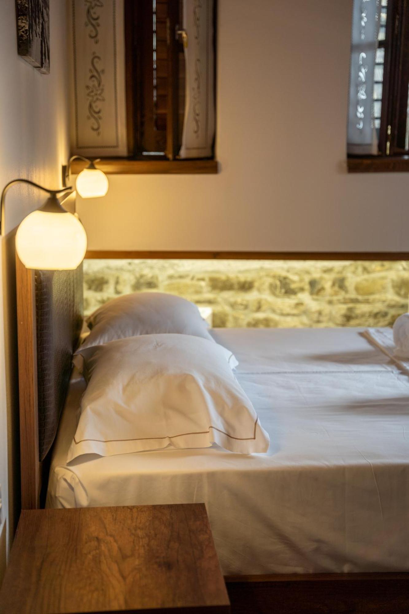 Hotel Kapllani Berat Rom bilde