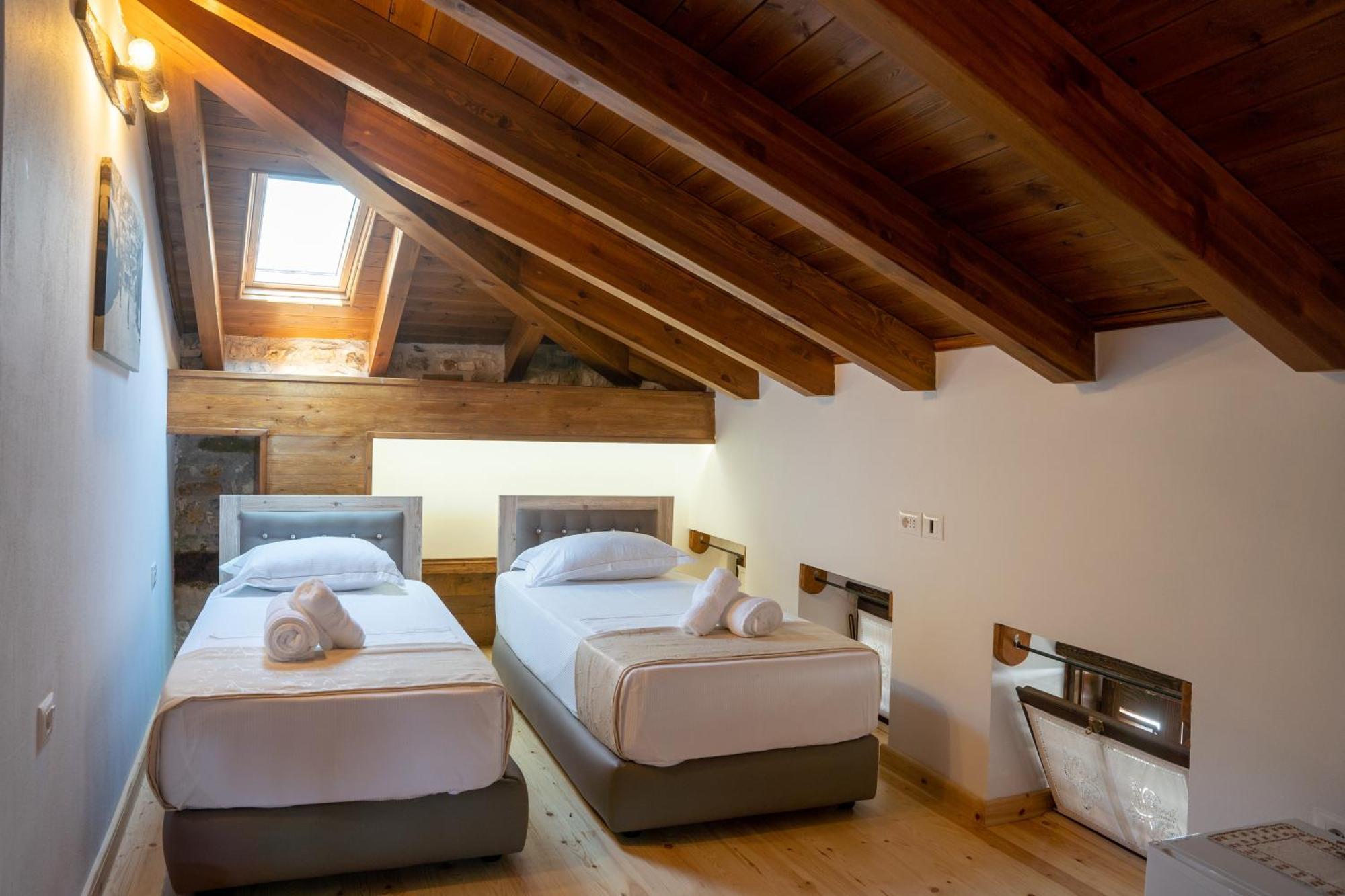 Hotel Kapllani Berat Rom bilde