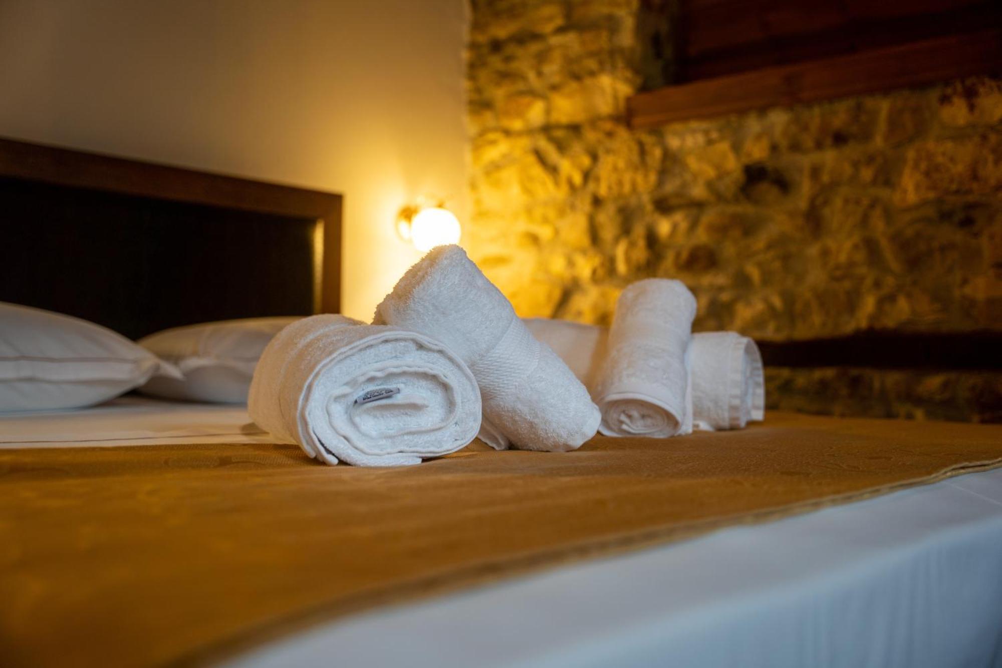 Hotel Kapllani Berat Rom bilde