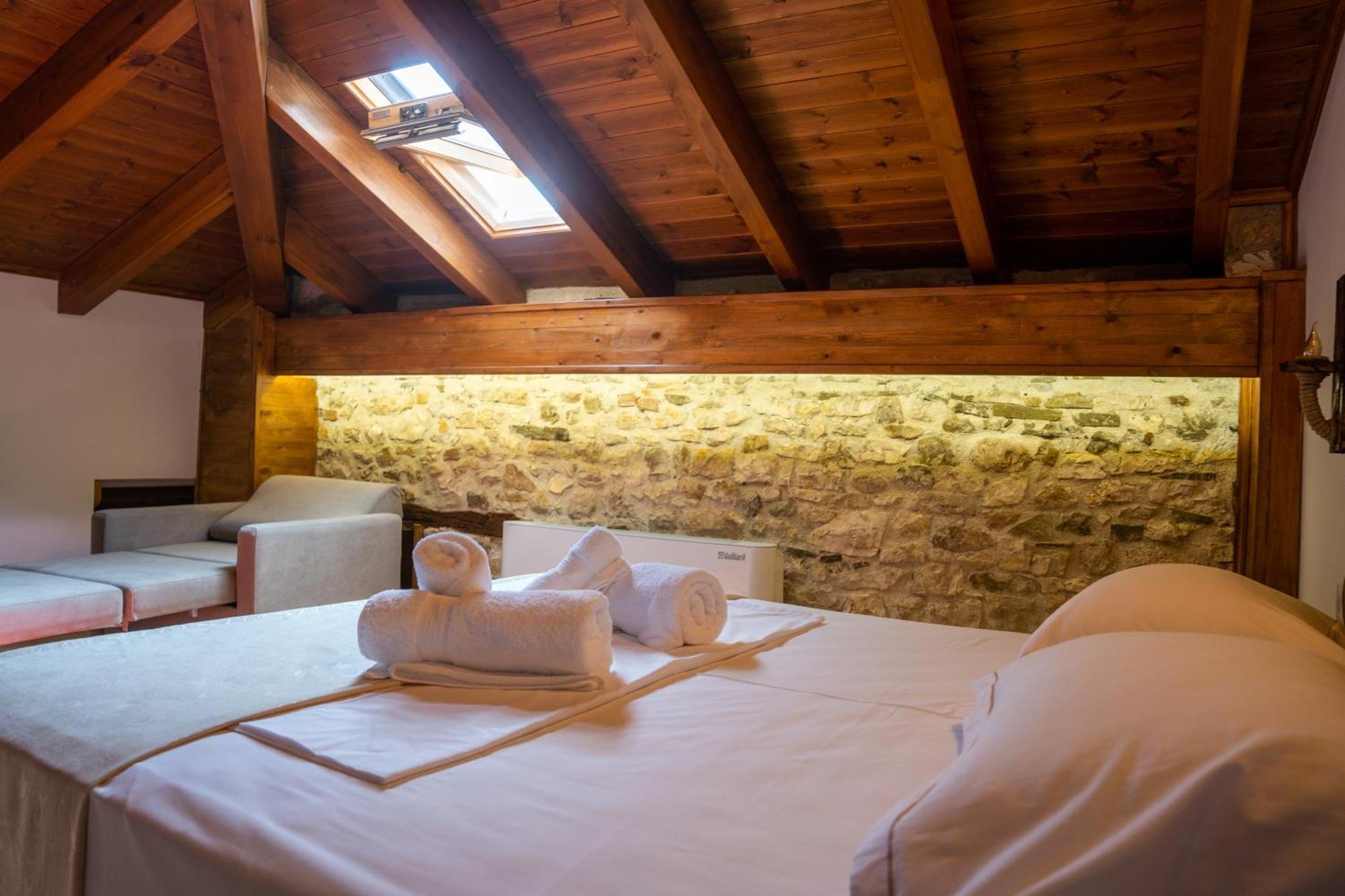 Hotel Kapllani Berat Rom bilde