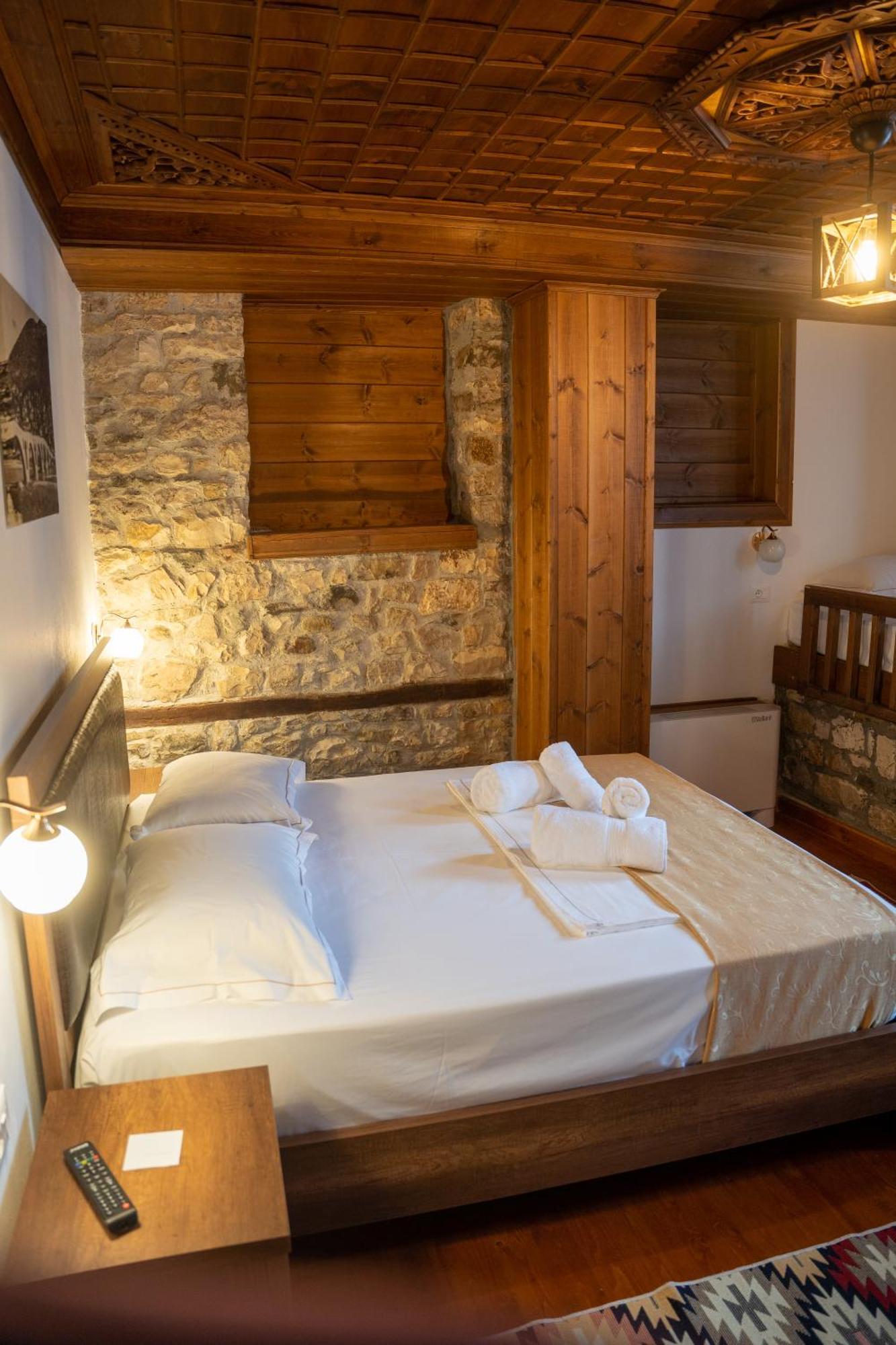 Hotel Kapllani Berat Rom bilde