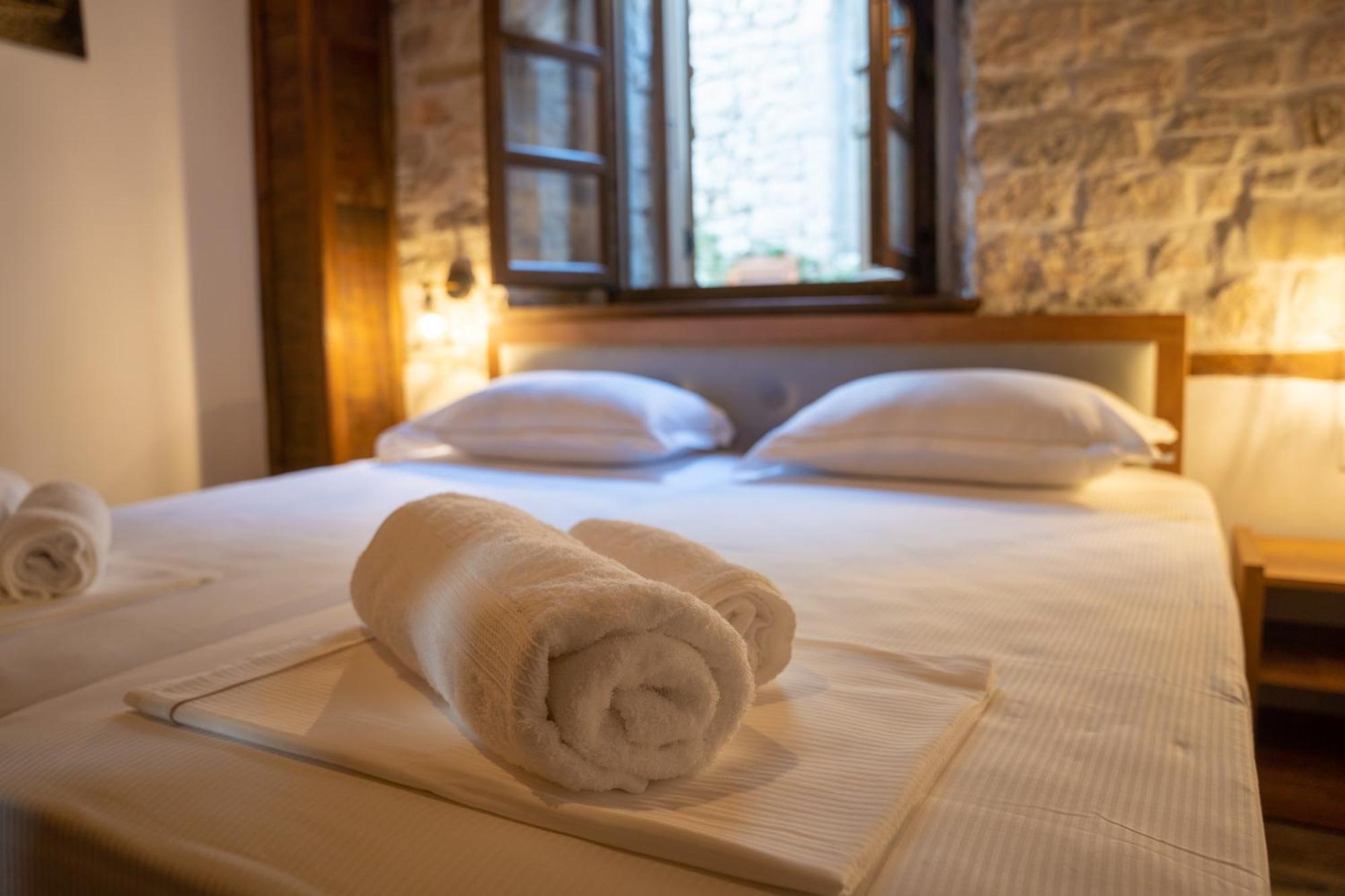 Hotel Kapllani Berat Rom bilde