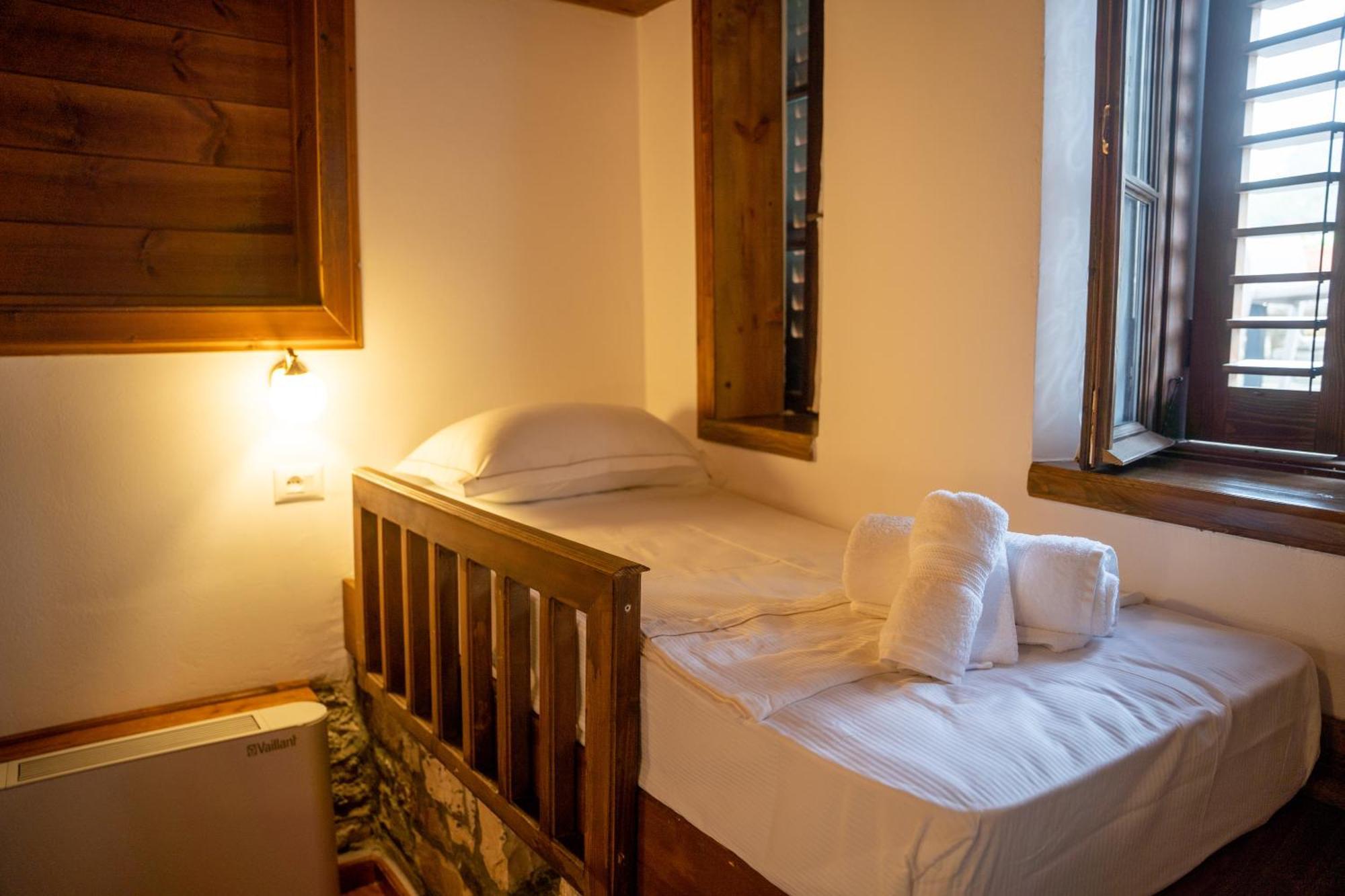 Hotel Kapllani Berat Rom bilde