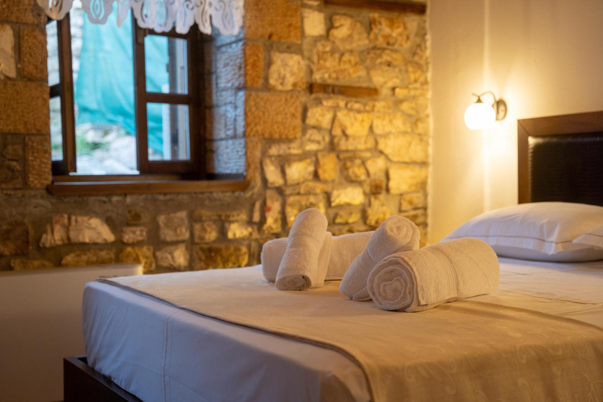 Hotel Kapllani Berat Rom bilde